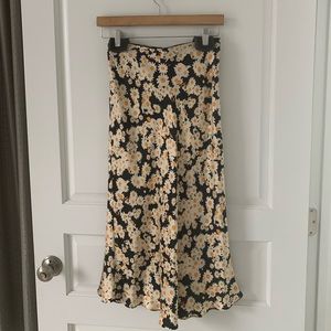 Realisation par daisy print silk skirt - great condition. Size small.